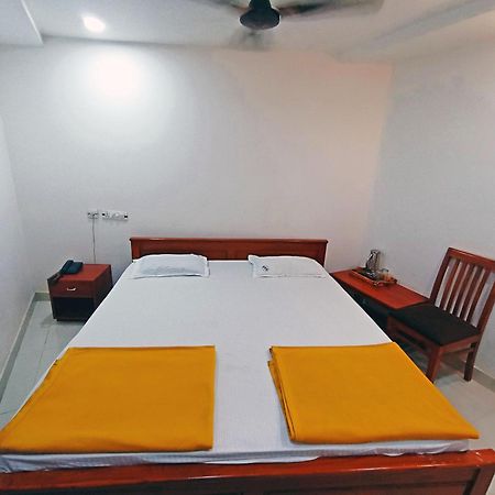 Staymaker Shri Shakti Residency Hubli Buitenkant foto