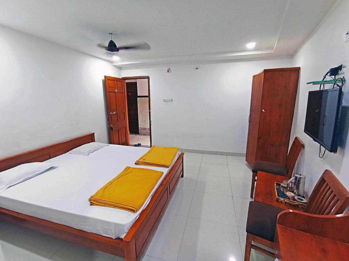 Staymaker Shri Shakti Residency Hubli Buitenkant foto