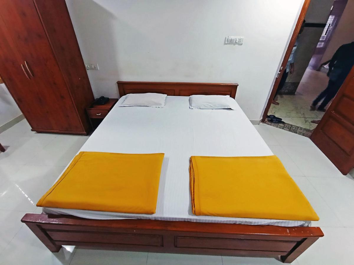 Staymaker Shri Shakti Residency Hubli Buitenkant foto