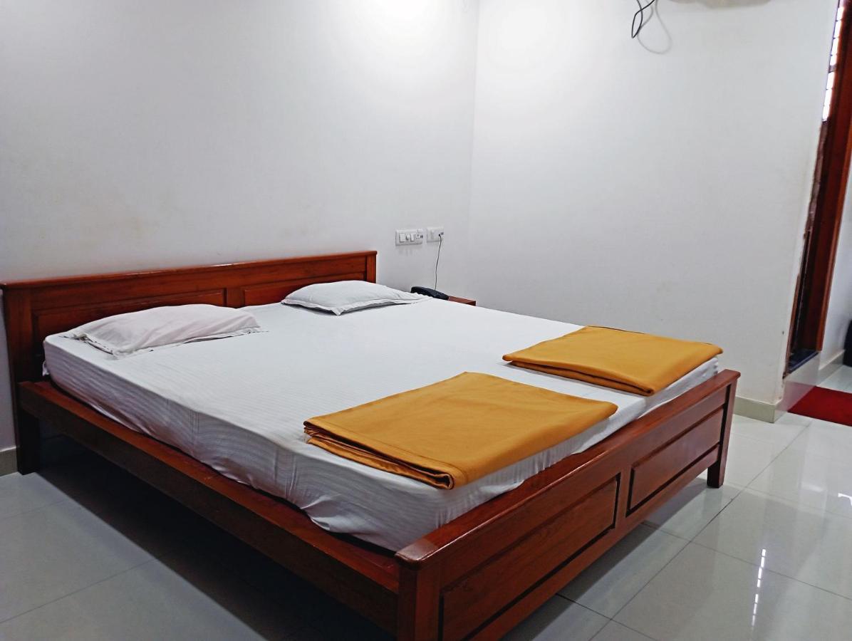 Staymaker Shri Shakti Residency Hubli Buitenkant foto