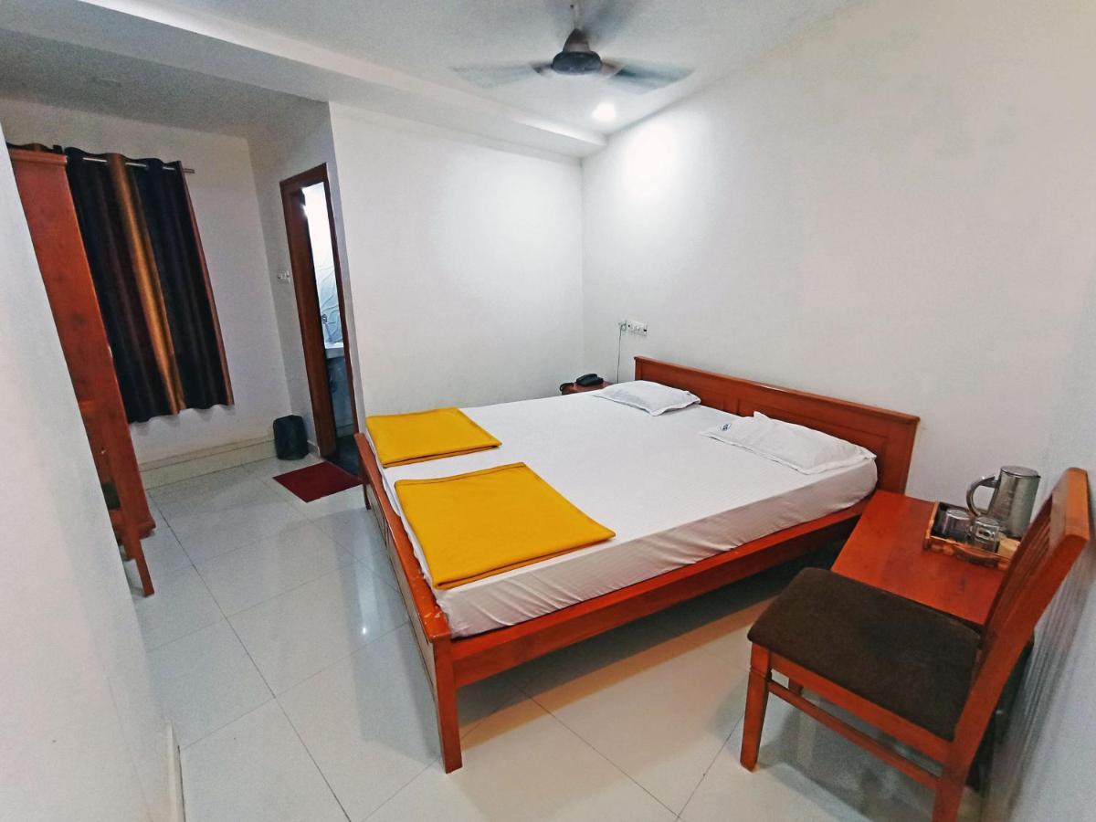 Staymaker Shri Shakti Residency Hubli Buitenkant foto