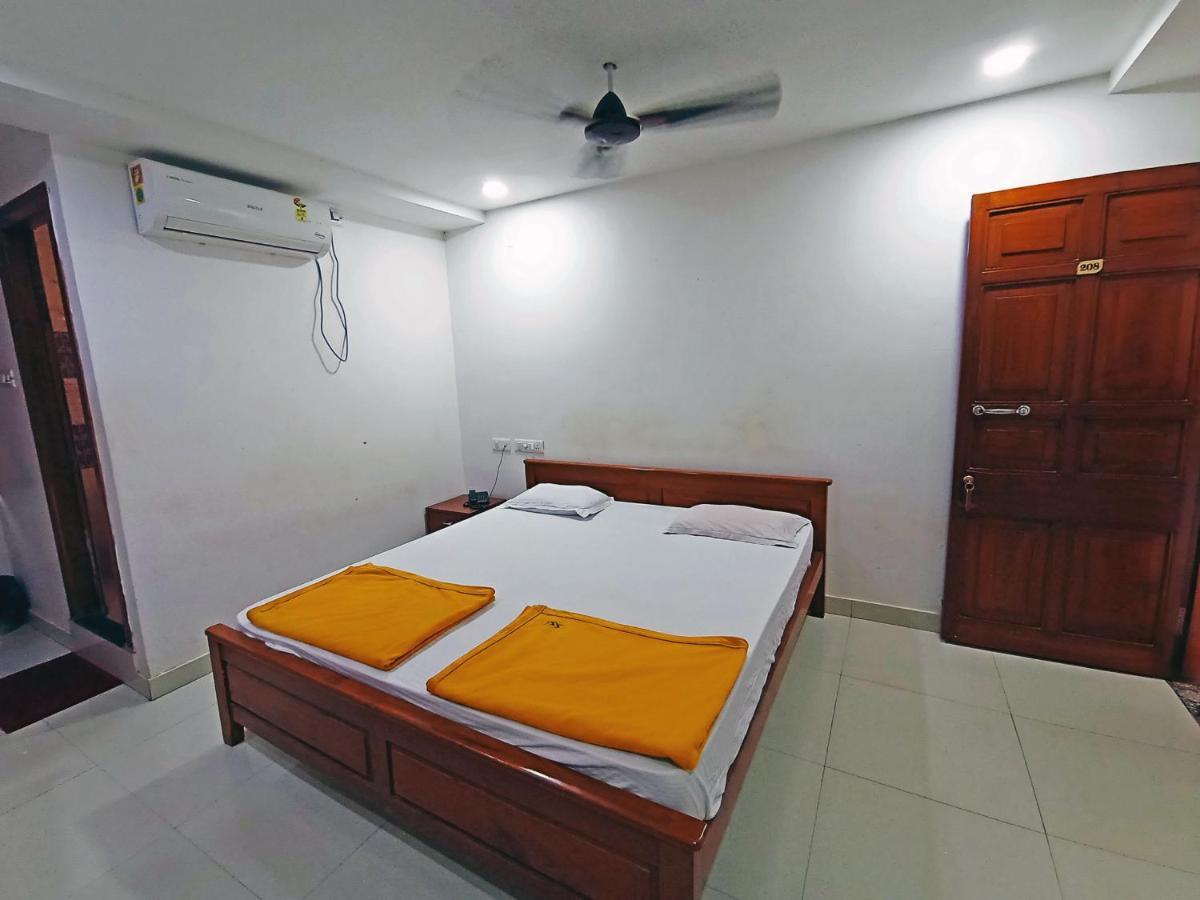 Staymaker Shri Shakti Residency Hubli Buitenkant foto