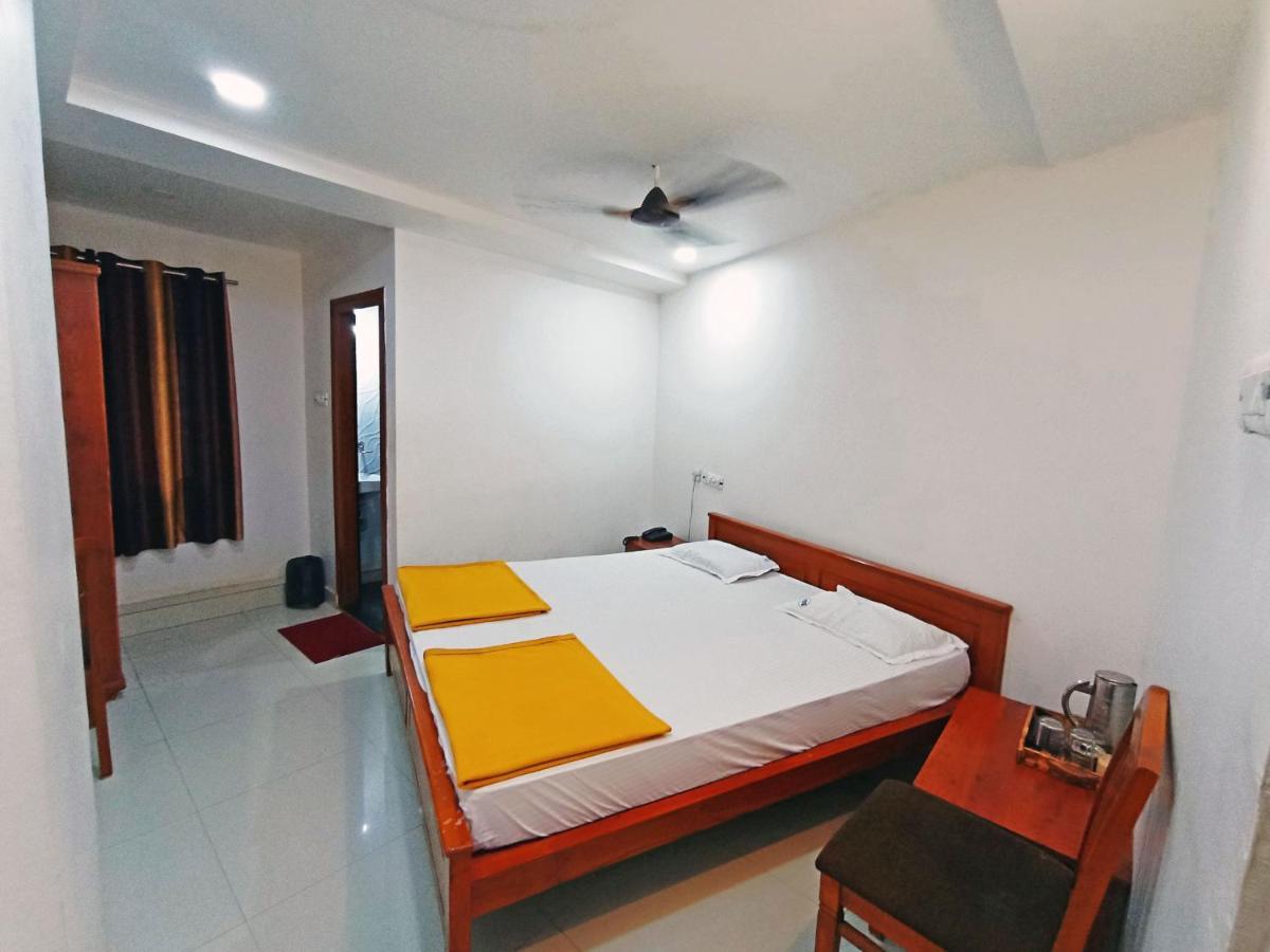 Staymaker Shri Shakti Residency Hubli Buitenkant foto