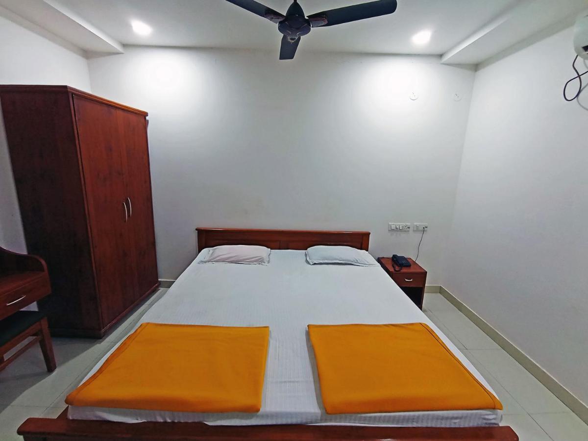 Staymaker Shri Shakti Residency Hubli Buitenkant foto