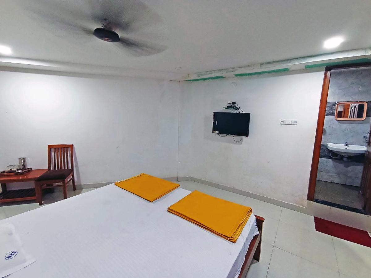 Staymaker Shri Shakti Residency Hubli Buitenkant foto