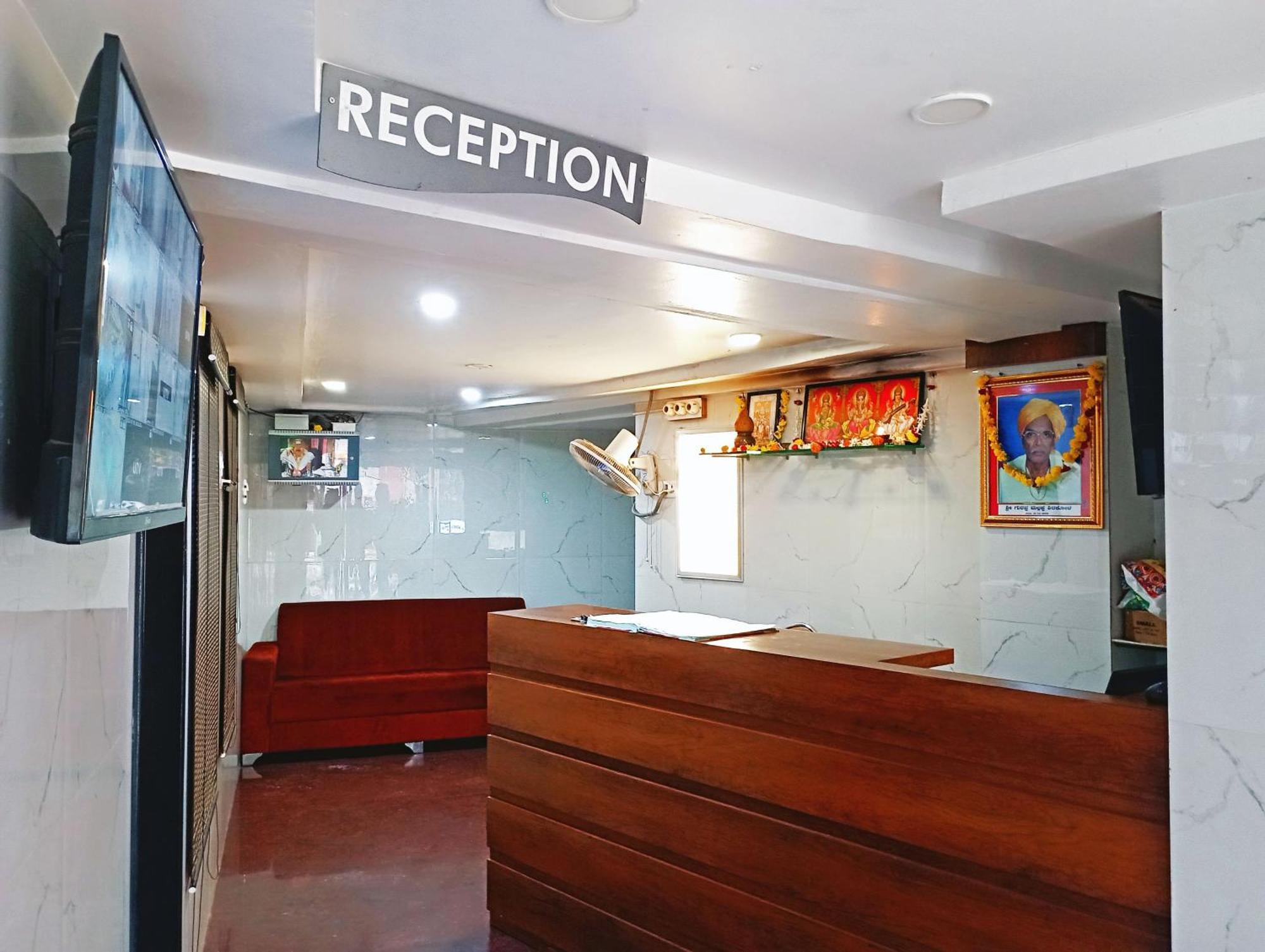 Staymaker Shri Shakti Residency Hubli Buitenkant foto